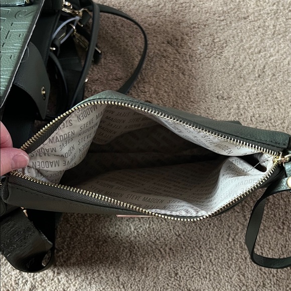 Steve Madden Blivia Maddi Olive Handbag with 2 Small Matching Bags - Picture 11 of 13